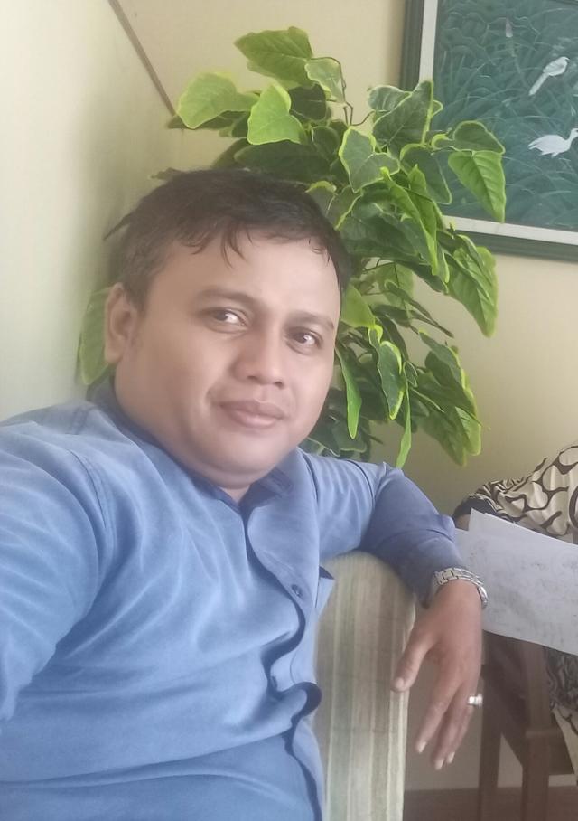 loan adviser Fajar Faisal
