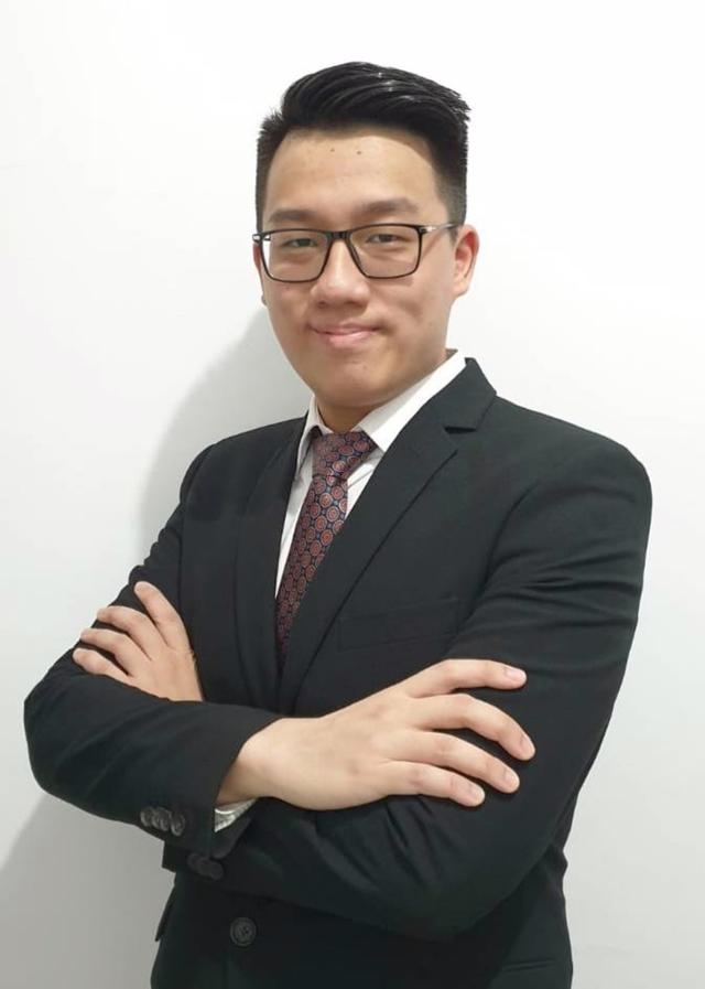 loan adviser Arnold Alberto