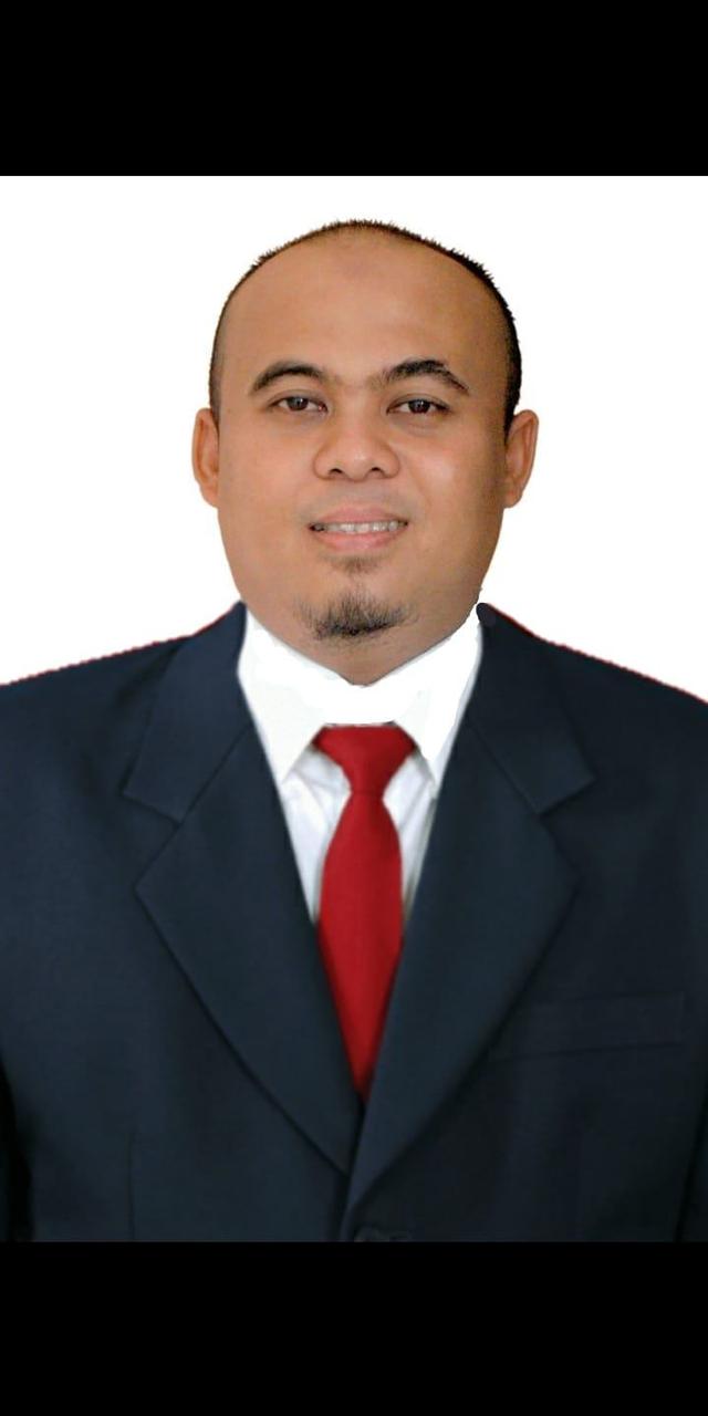loan adviser Erza Fatwa