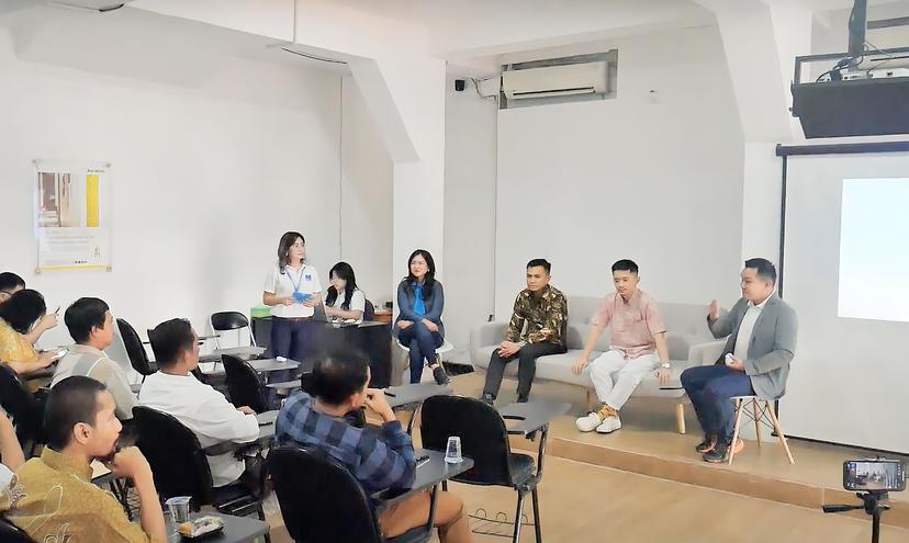 loan adviser undefined