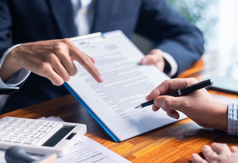 loan adviser undefined