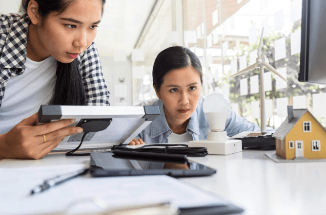 loan adviser undefined