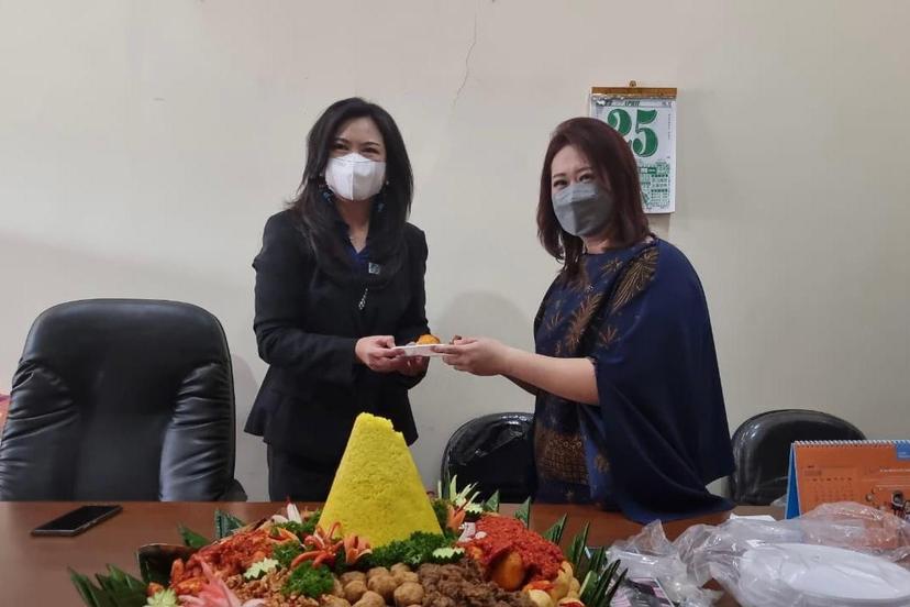 loan adviser undefined